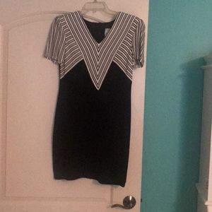 Fitted short black dress